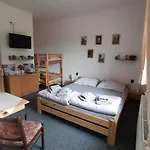Penzion U Statku Lodherov
