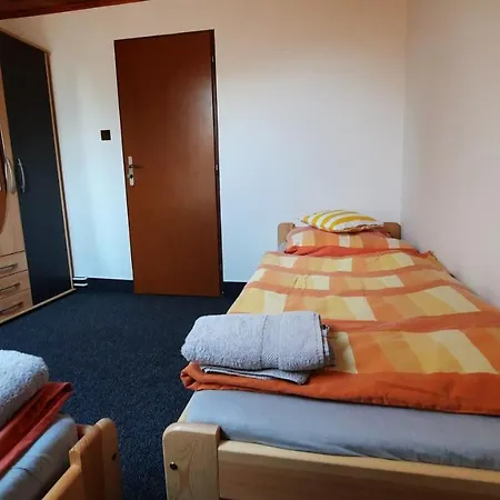 U Statku Lodherov