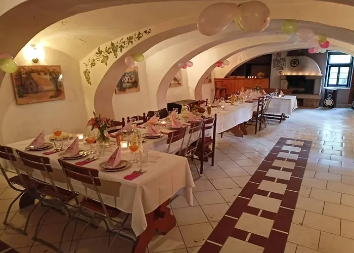 Pensión U Statku 3*